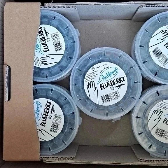 5 punnets of organic jumbo blueberries