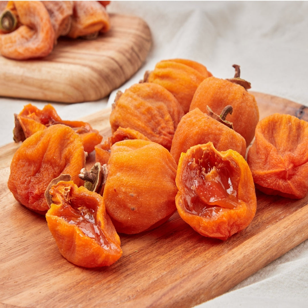 Sangju premium Semi-dry Persimmons (20 pieces, 2 boxes of 10 pieces/ box)